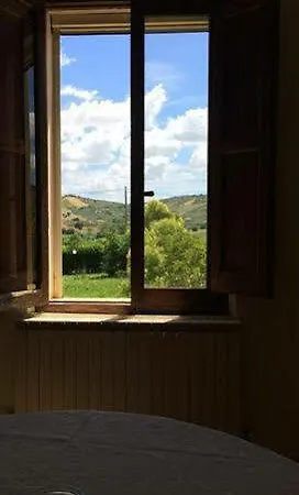 مزرعة للإقامة Masseria Del Vino