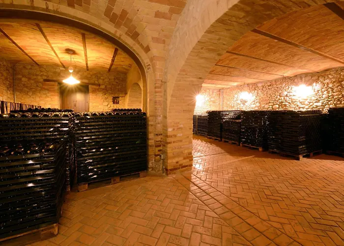 Фермерский дом Masseria Del Vino - Ciavolich Wine Estate *